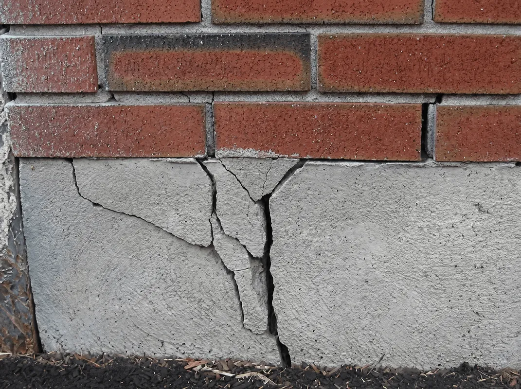 Concrete foundation with serious structural damage in Riverside, CA
