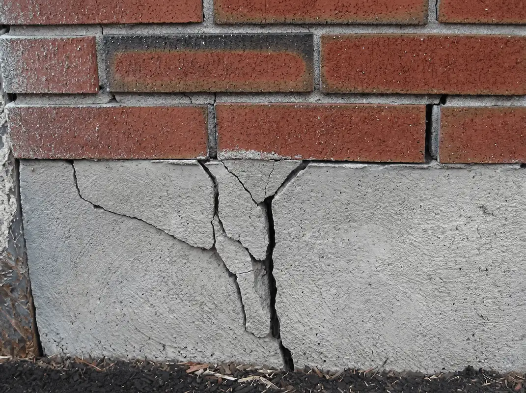 Concrete foundation with serious structural damage in Riverside, CA